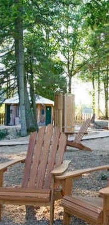 huttopia-camping-village-baignade-espace-bien-etre-600x500-1-600x0-c